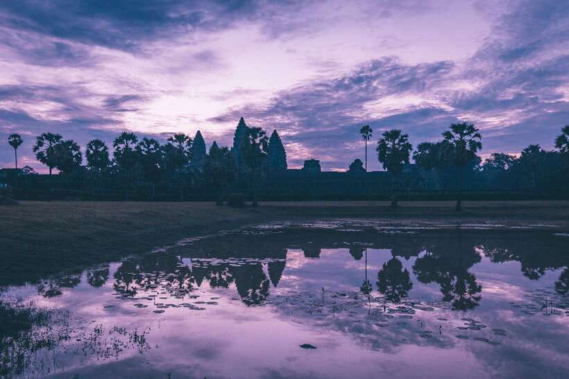 Siem Reap Sunrise Angkor Wat Temple Tour - Bayon and its stone faces