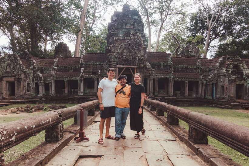 Siem Reap Sunrise Angkor Wat Temple Tour - What the $21 price really buys you