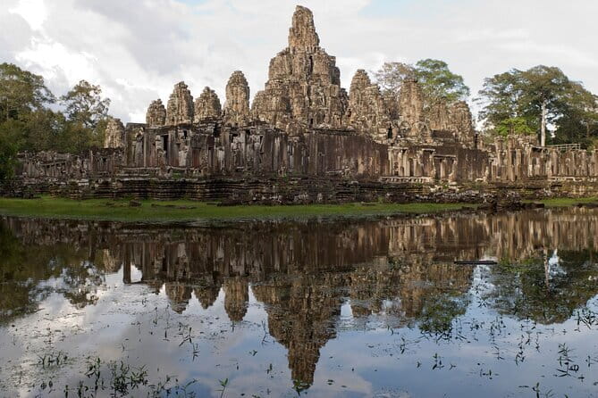 Siem Reap Sunrise Private Tour - Banteay Kdei for a quieter final temple