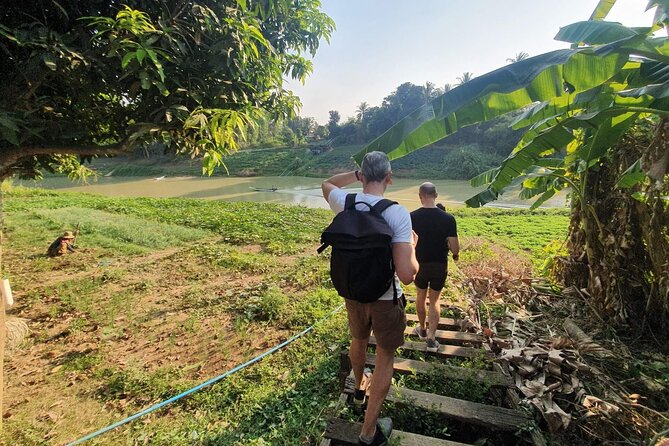 Siem Reap to Battambang Private Guided Tour (Day Trip) - Phsar Nath Market and local flavors