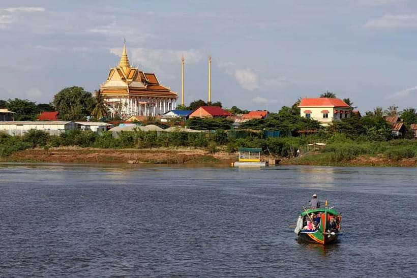 Siem Reap to Phnom Penh Full-Day land/cruise tour (one way) - Meeting the Mekong Tara Prince