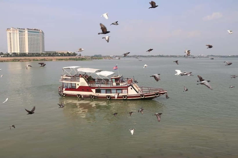 Siem Reap to Phnom Penh Full-Day land/cruise tour (one way) - The $199 price and what you receive