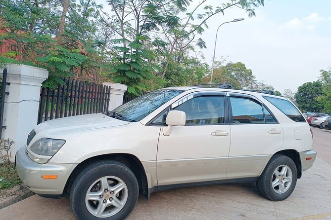 Siem Reap To Phnom Penh Private Transfer Mini-Van-Car - The planned break for food and the bathroom