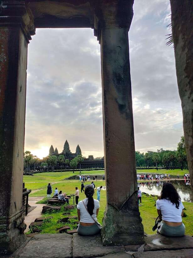 Siem Reap Tour Guide: Angkor Wat Sunrise Tour & Beng Mealea - Key points at a glance