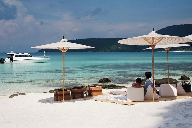 Sihanoukville Airport Taxi (from Airport to Hotel/boat pier) - Meeting your driver after landing