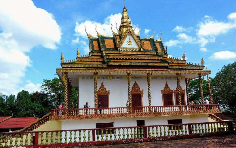 Sihanoukville City Tour for Cruise Passengers with 7 Stops - Sokha Beach closes the sightseeing loop