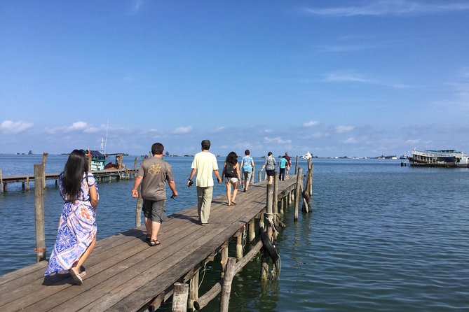 Sihanoukville Highlights Day Tour for Cruise Passengers - Independence Monument and the modern city