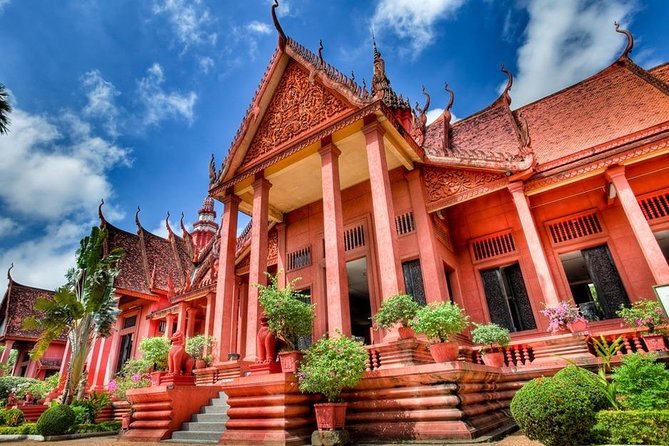 Sihanoukville to Phnom Penh by Private Car or Minivan - The driver and communication details
