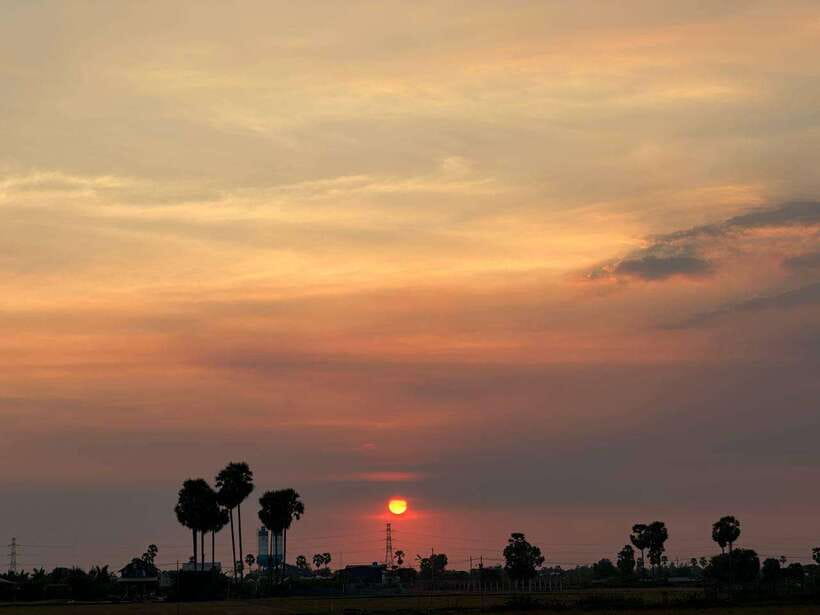 Small Group Countryside Sunset Bike Tours - Phnom Krom, street food, and the final sunset