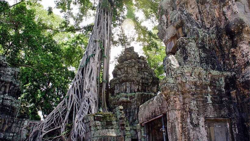 Small-Group Explore Angkor Wat Sunrise Tour with Guide - What to make of Pre Rup and the pink temple