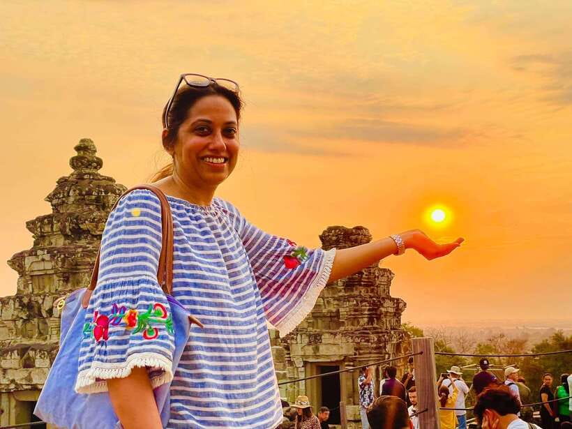 Small-Group Full Day Angkor wat Guide tour with Sun set - What to wear and what to budget