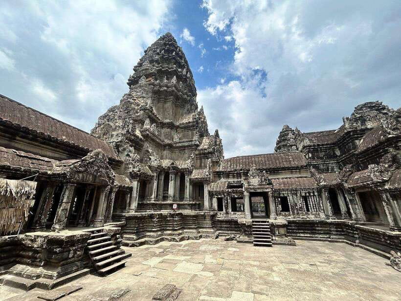 Small-Group Full Day Angkor wat Guide tour with Sun set - Ta Keo, the unfinished pyramid