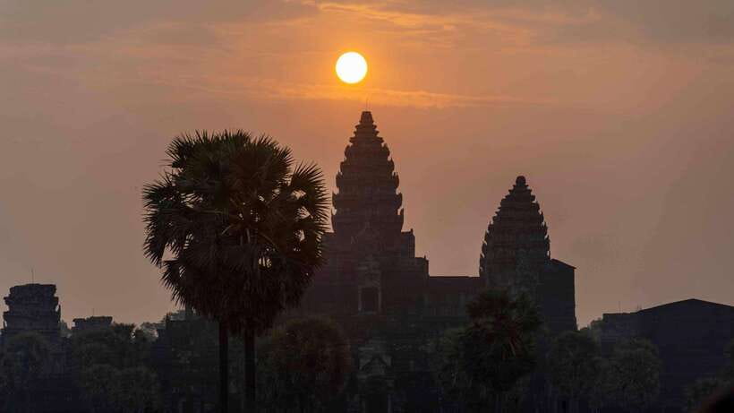 Sunrise at Angkor Wat Temple: 3-Hour Private Tour - The 4:40 AM hotel pickup