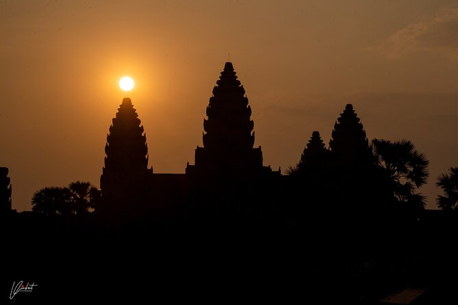 Sunrise Small Group Tour in Siem Reap - Angkor Wat: three hours with the star of the morning