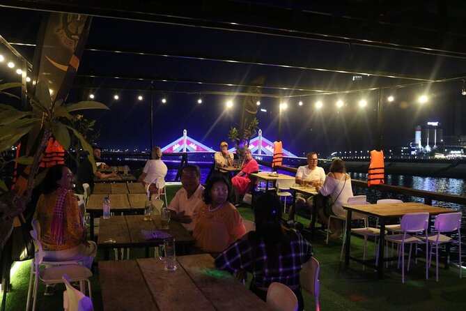 Sunset Cruise-Unlimited Beers-Sodas-BBQ buffet-Fruit platter - Choosing between the three ticket options