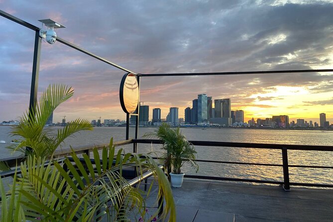 Sunset Cruise with free flow beer, soft drinks & fruit platter - The guide, commentary, and onboard entertainment