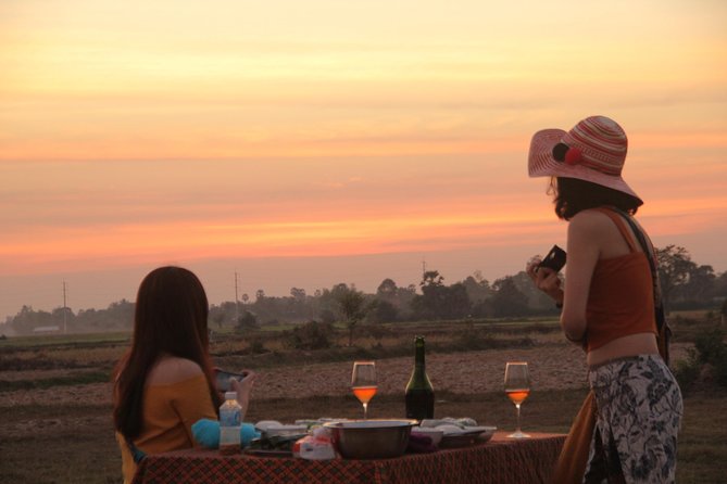 Sunset Dinner at Rice Paddy Fields - Sunset views that depend on the weather