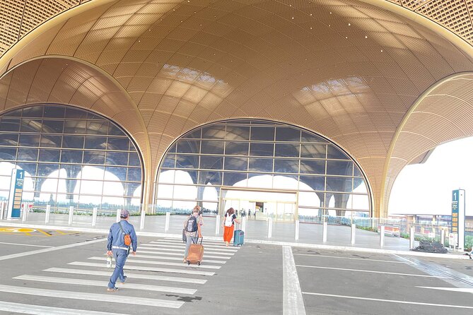 Techo International Airport Transfer - Private transport is the main advantage