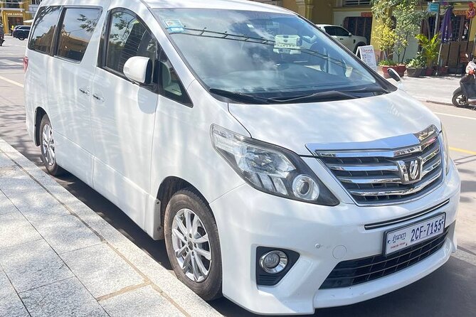 Techo International Airport Transfer - The ride into Phnom Penh takes 40 minutes to one hour