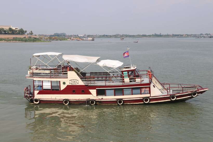 Tonle Sap Cruise & land Tour between Phnom Penh & Siem Reap - Why this transfer can be worth $239