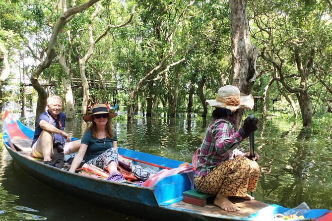 Tonle Sap Lake-Floating Villages-Mangrove Forest - The 15-kilometer ride to Chong Khneas