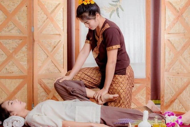 Traditional Head, Back & Shoulder Massage in Siem Reap - Who will enjoy this most?