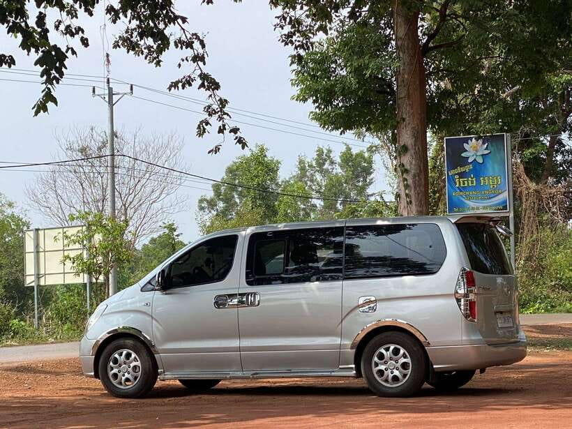 Trusty Tuk Tuk - Bayon finishes the main temple circuit