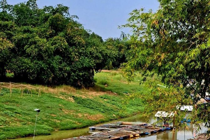 Tuk Tuk Tour (Full-Day) - A thoughtful morning at Samrong Knong Killing Field