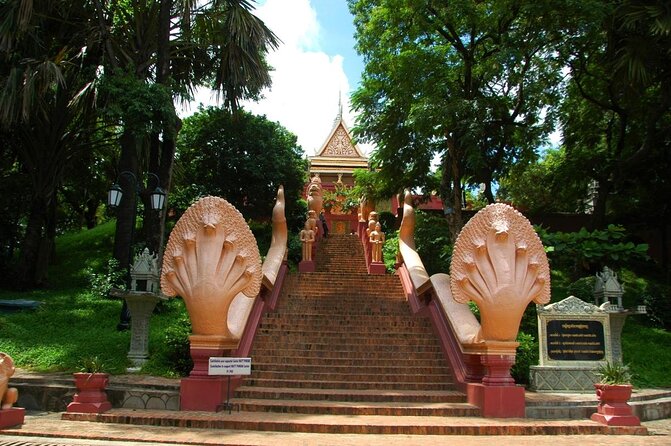 Ultimate Phnom Penh Food Tour by Tuk Tuk: 20 Tastings and Drinks - Seven stops that turn dinner into a city tour