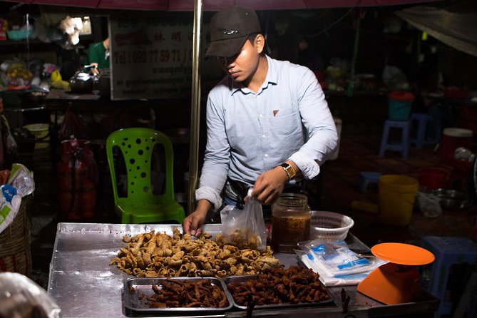 Ultimate Phnom Penh Food Tour by Tuk Tuk: 20 Tastings and Drinks - What the tuk-tuk adds to the evening
