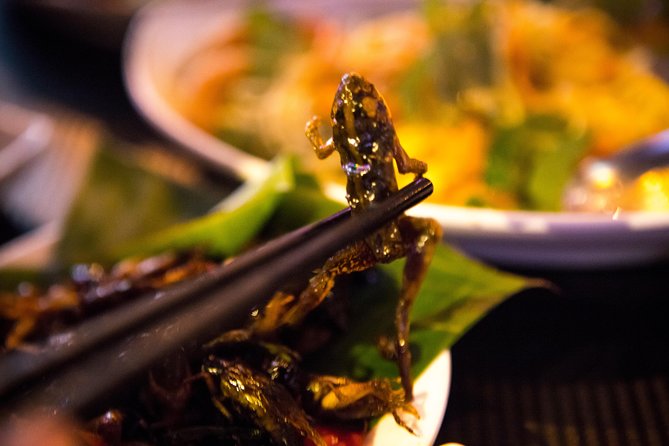 Ultimate Phnom Penh Food Tour by Tuk Tuk: 20 Tastings and Drinks - Kandal Market and a local success story