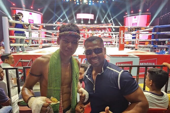 Watch Live Khmer Traditional boxing in Phnom Penh - Drinks, photos, and the informal social side